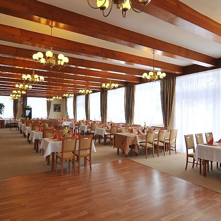 Hotel Manes Svratka Εξωτερικό φωτογραφία